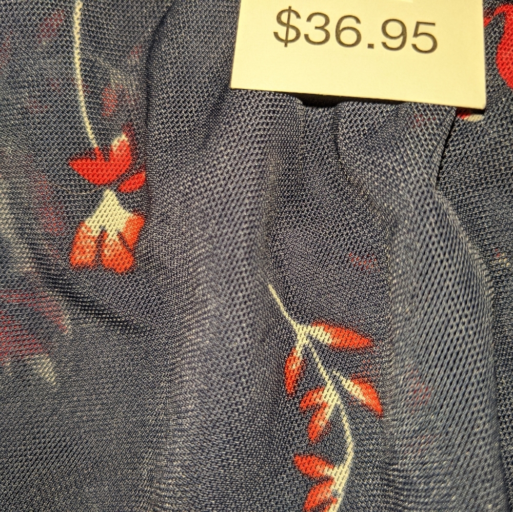 Women's size 1x red white blue sleeveless shirt